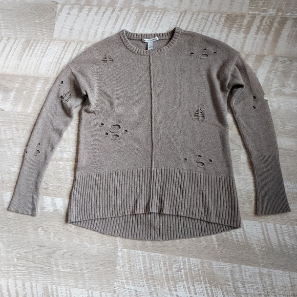 autumn cashmere Distressed Crew Neck Sweater - Picture 8 of 15